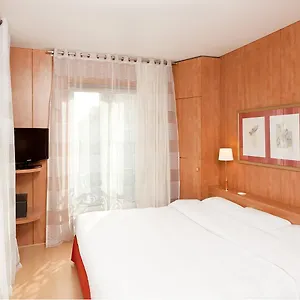 3* Отель Western Ronceray Opera